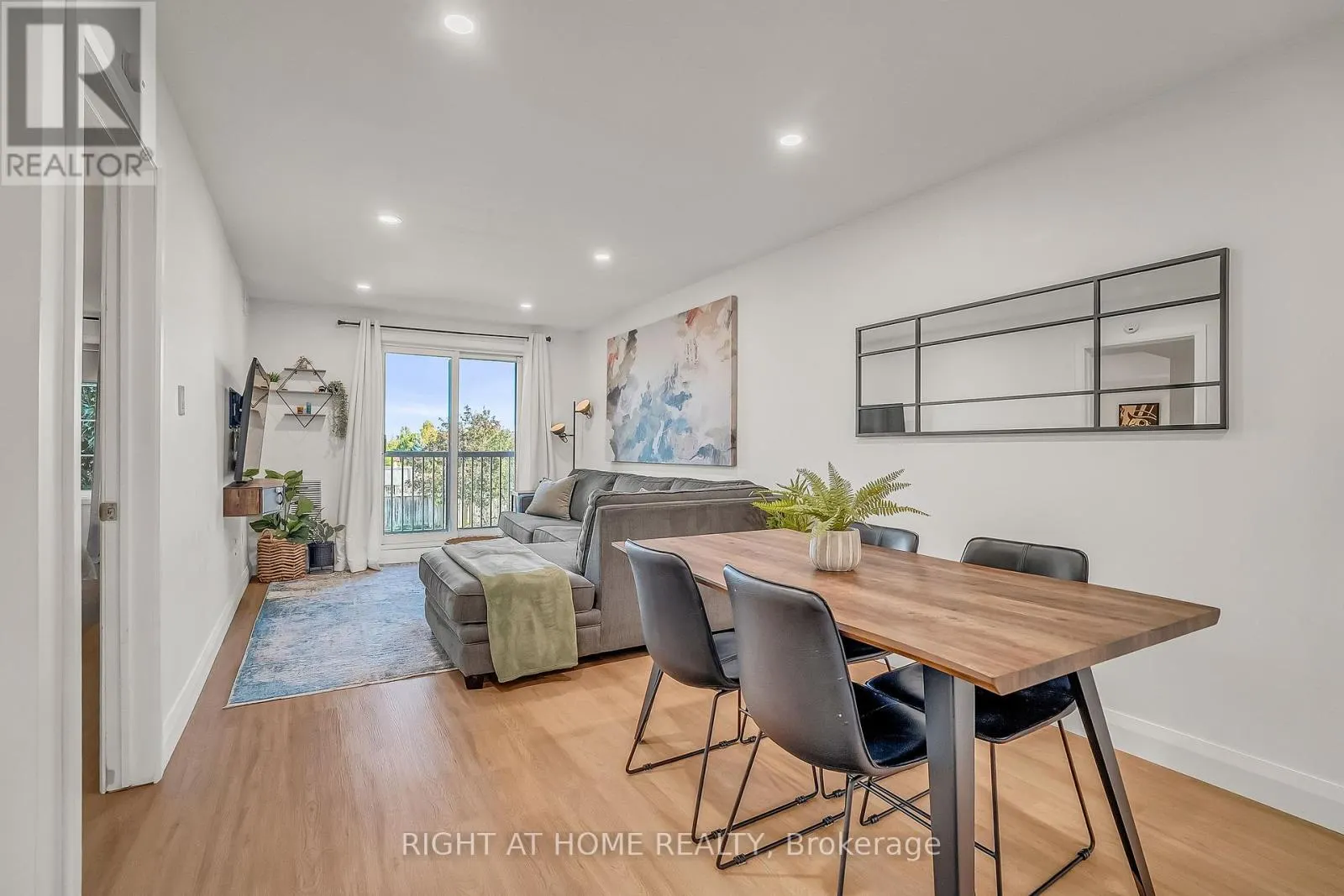 2 - 70 PETRA WAY