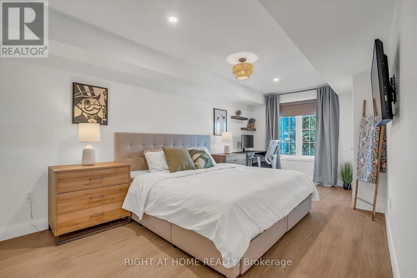 2 - 70 PETRA WAY
