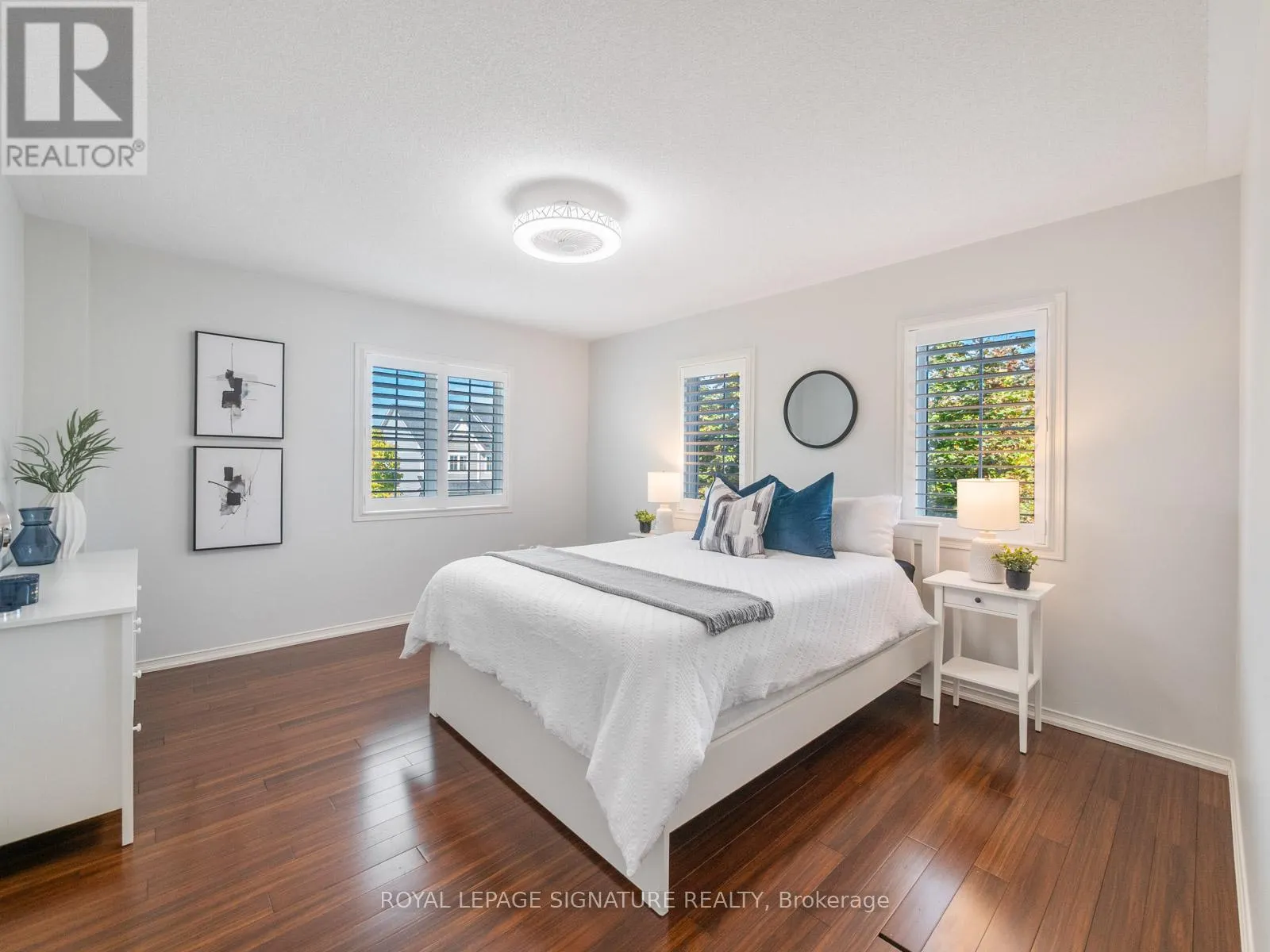 2 DENBURY COURT