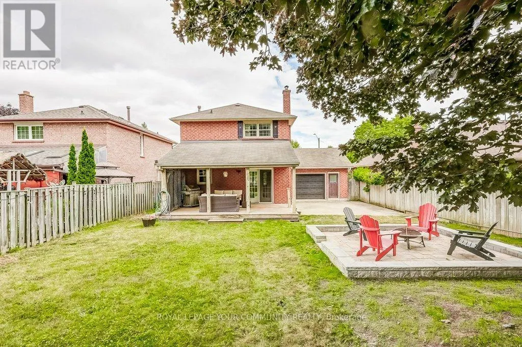 44 CANADIAN OAKS DRIVE