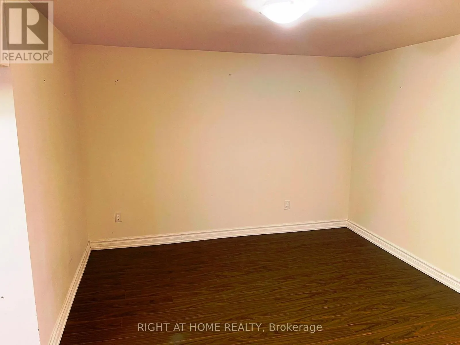 BASEMENT - 54 MEDLEY CRESCENT
