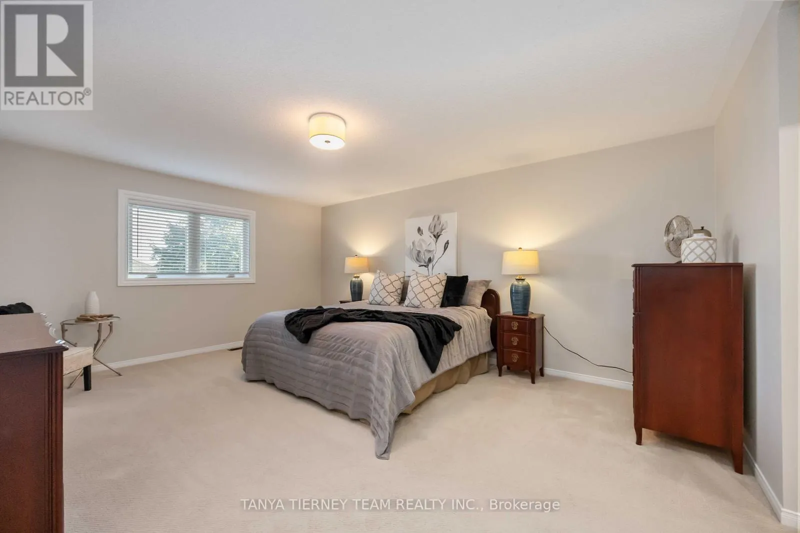 25 MEDLAND AVENUE