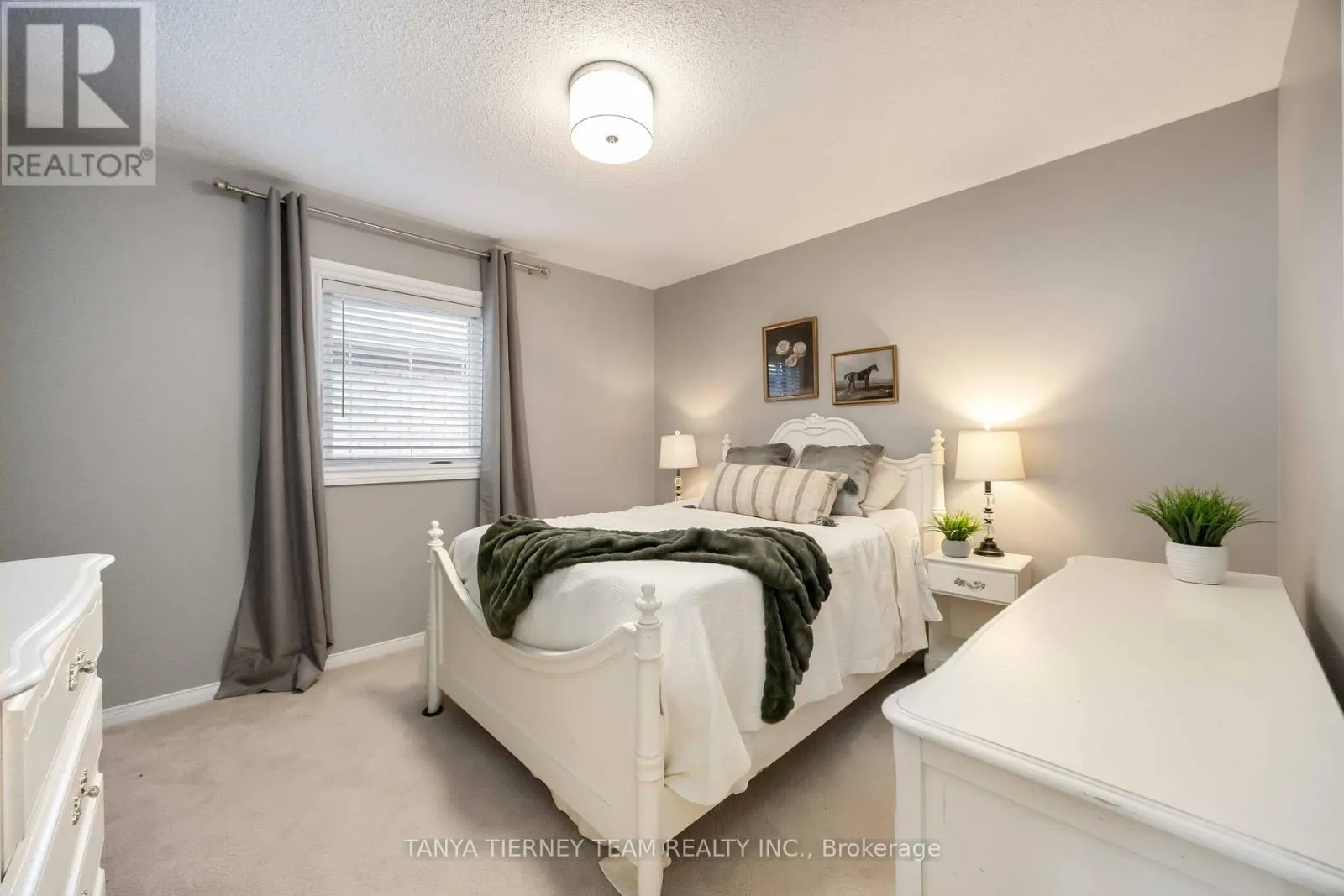 25 MEDLAND AVENUE