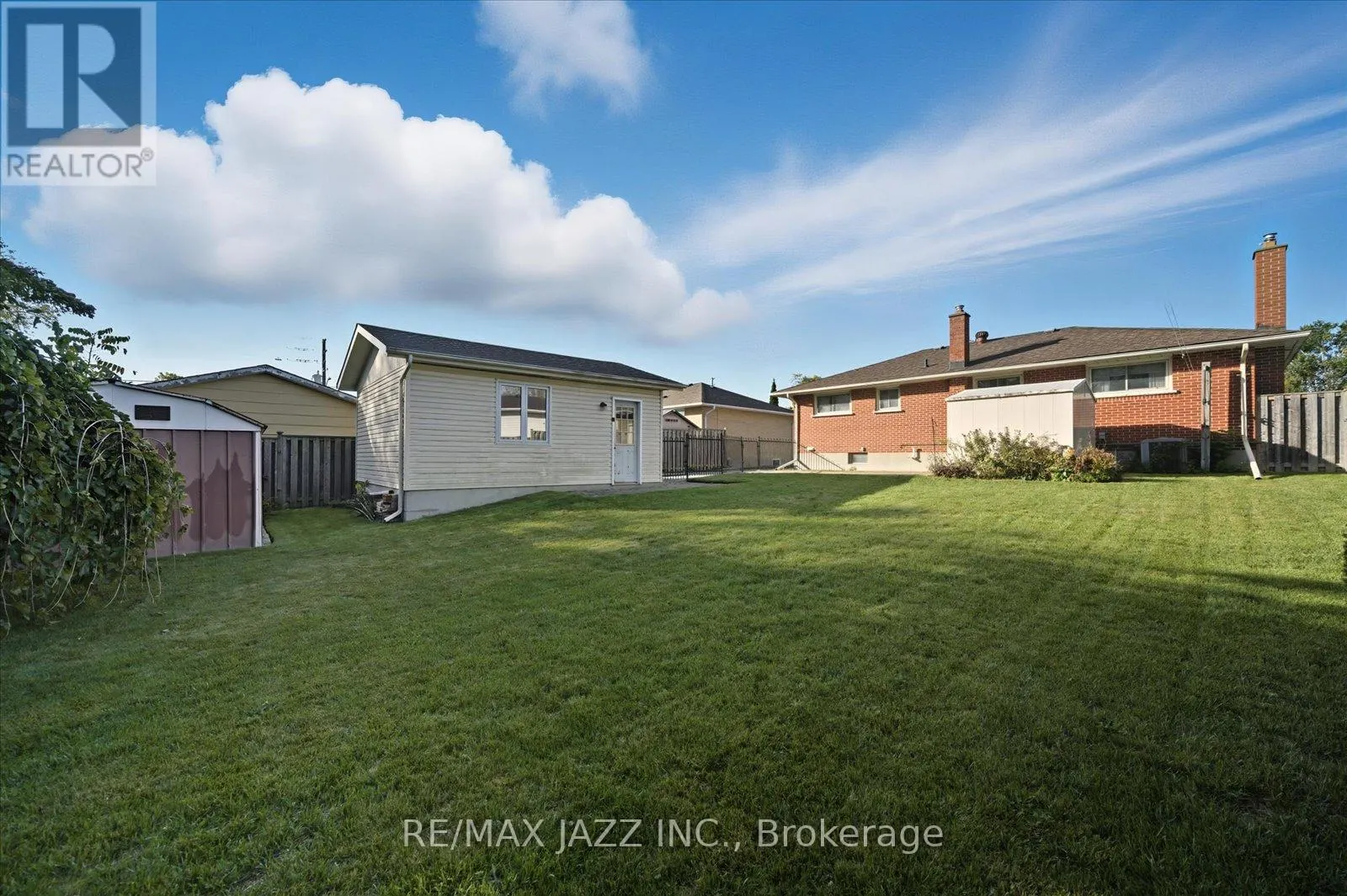 415 FAIRLAWN STREET