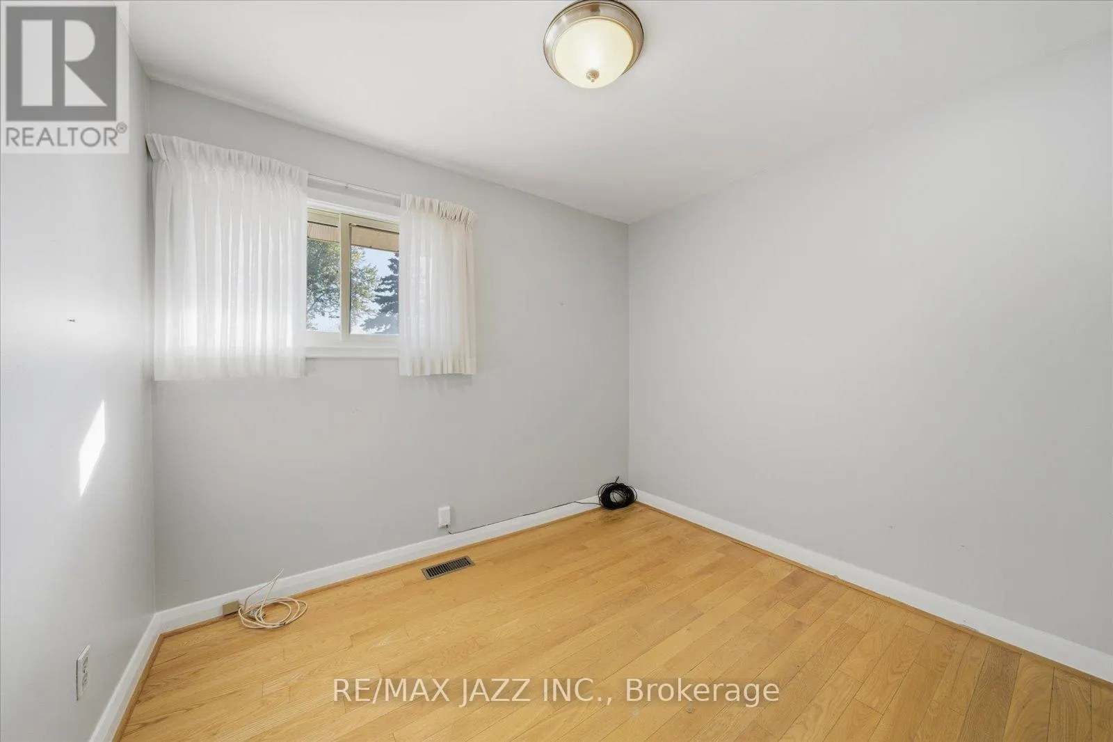 415 FAIRLAWN STREET