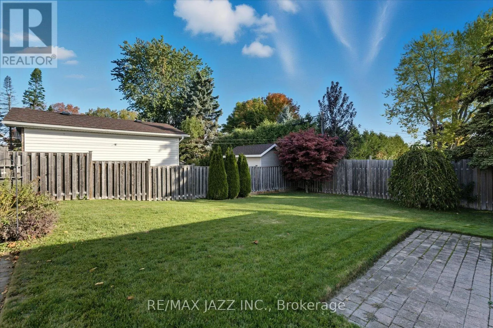 415 FAIRLAWN STREET
