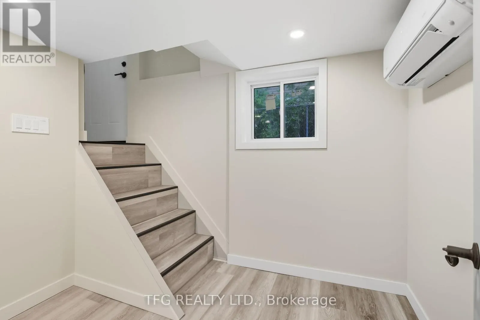 1120 SOMERVILLE STREET