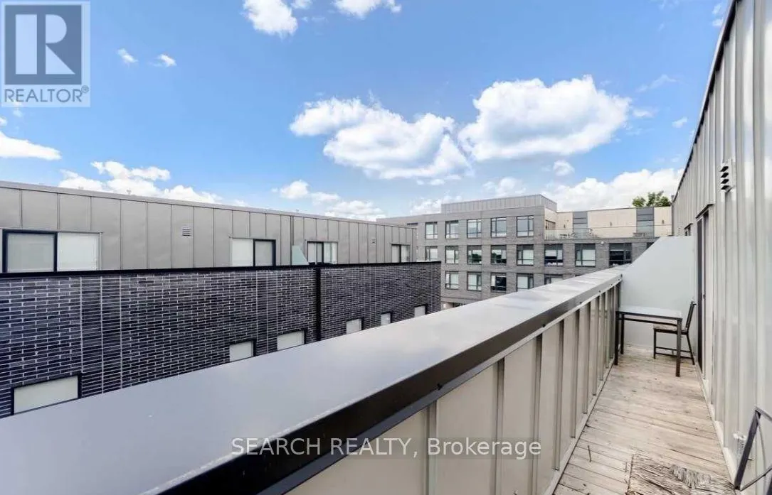 52 - 1740 SIMCOE STREET N