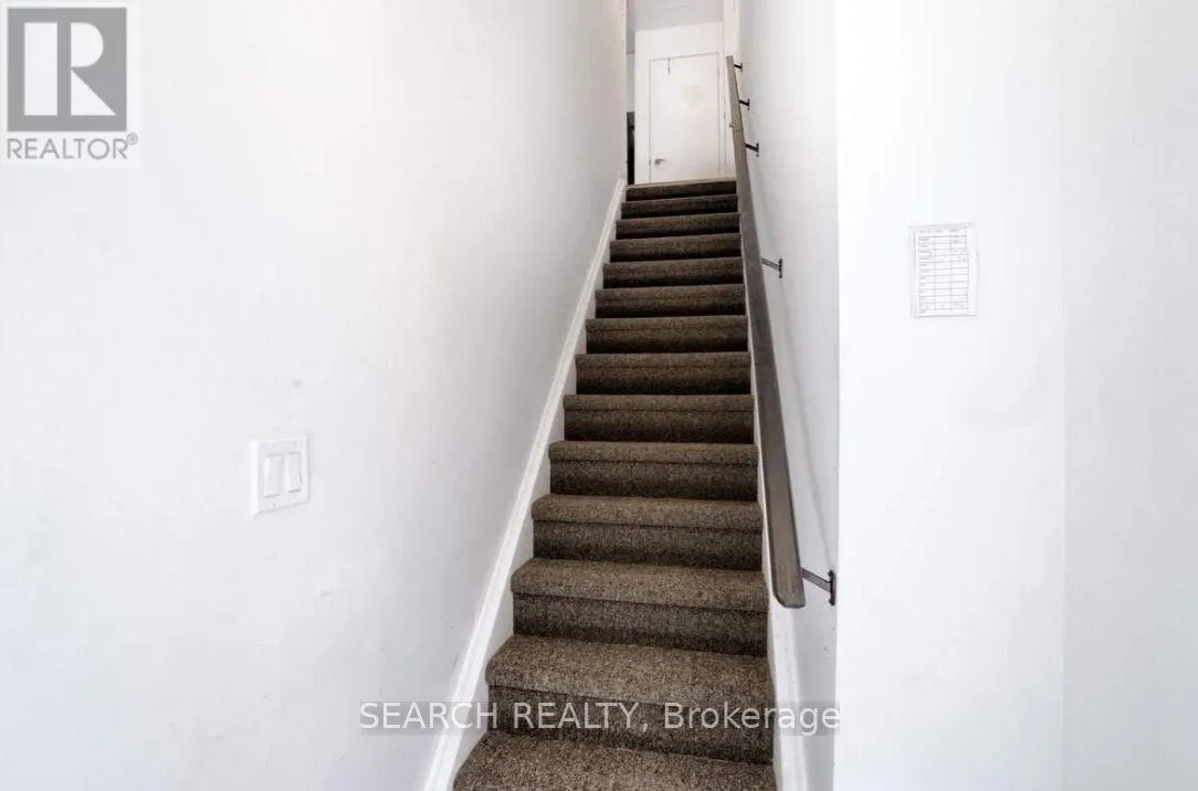52 - 1740 SIMCOE STREET N