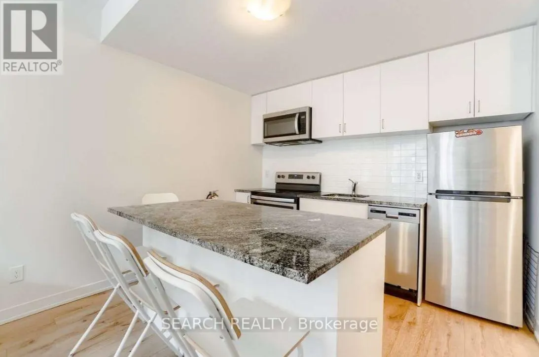 52 - 1740 SIMCOE STREET N