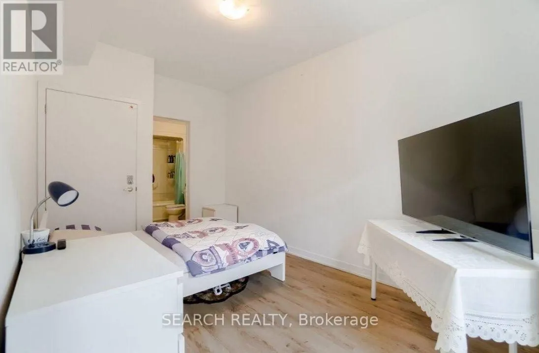52 - 1740 SIMCOE STREET N