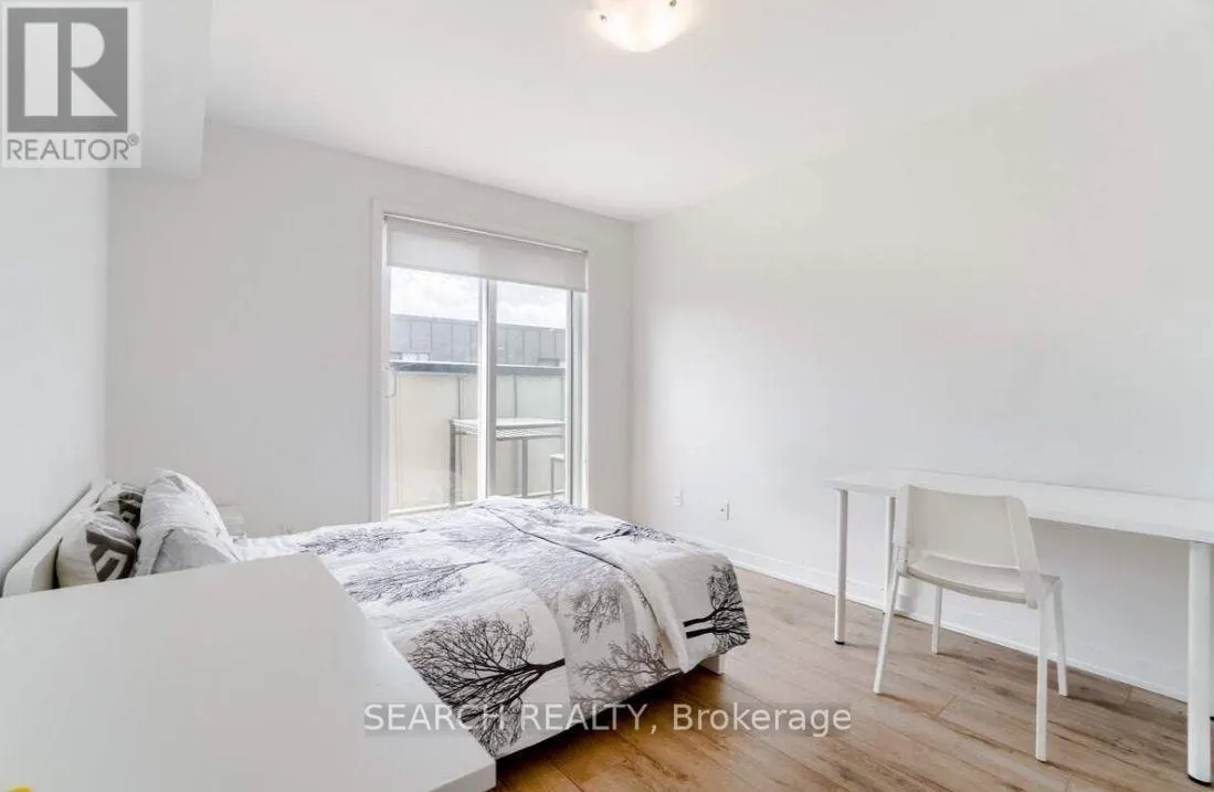 52 - 1740 SIMCOE STREET N