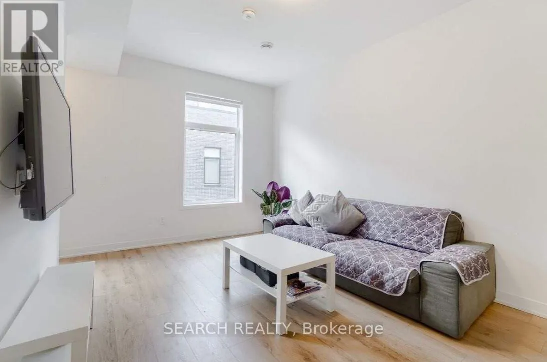 52 - 1740 SIMCOE STREET N