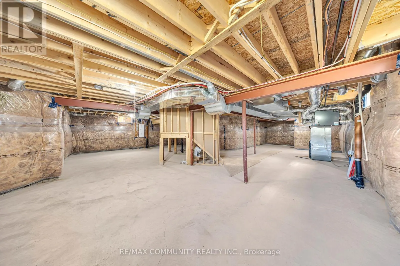242 KENNETH COLE DRIVE
