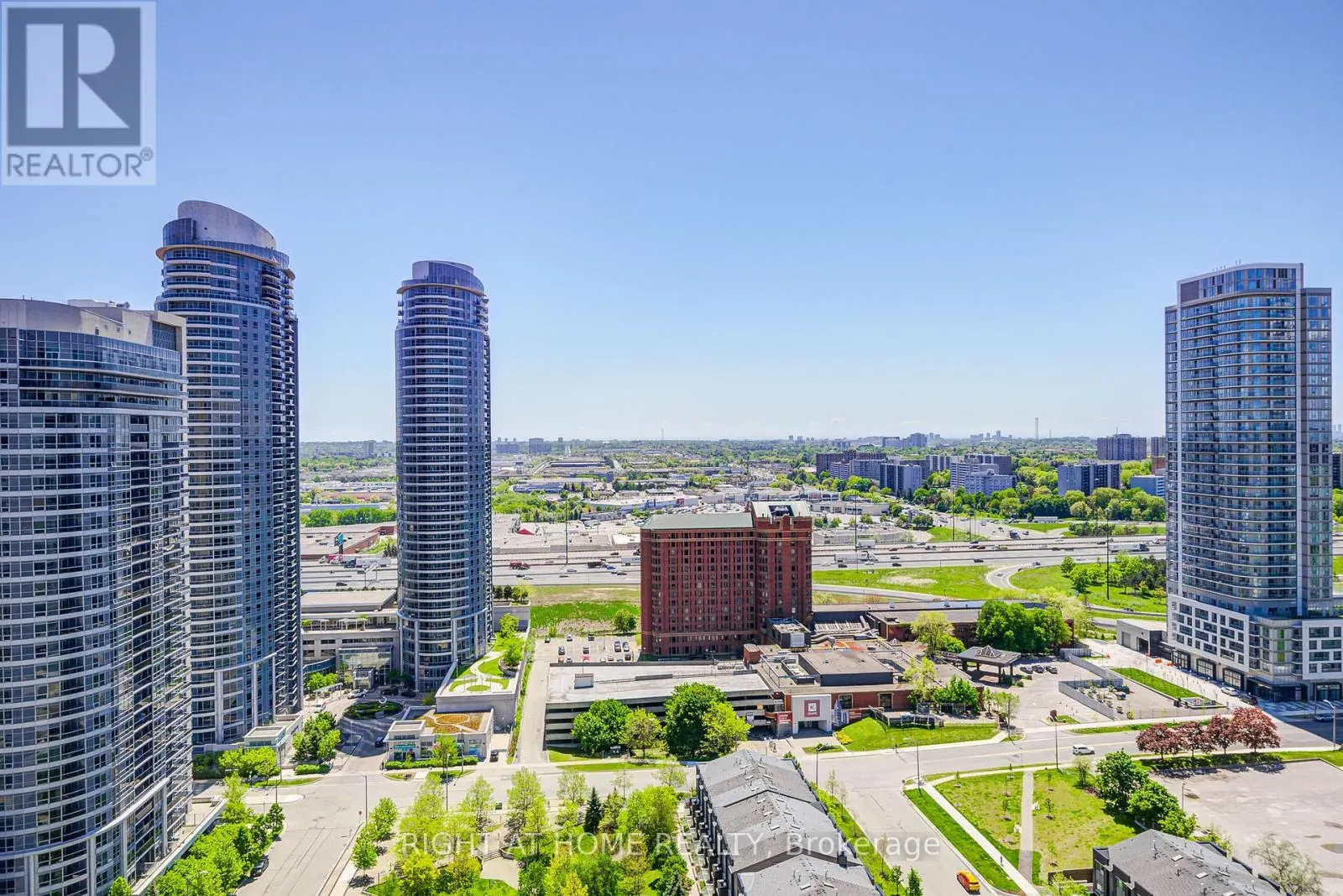 2503 - 255 VILLAGE GREEN SQUARE