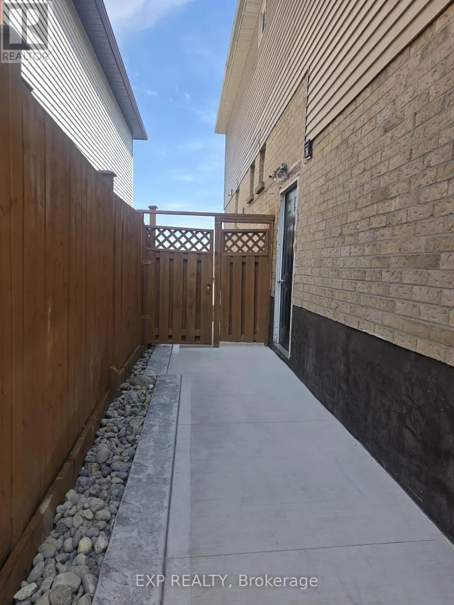 2113 THEODEN COURT