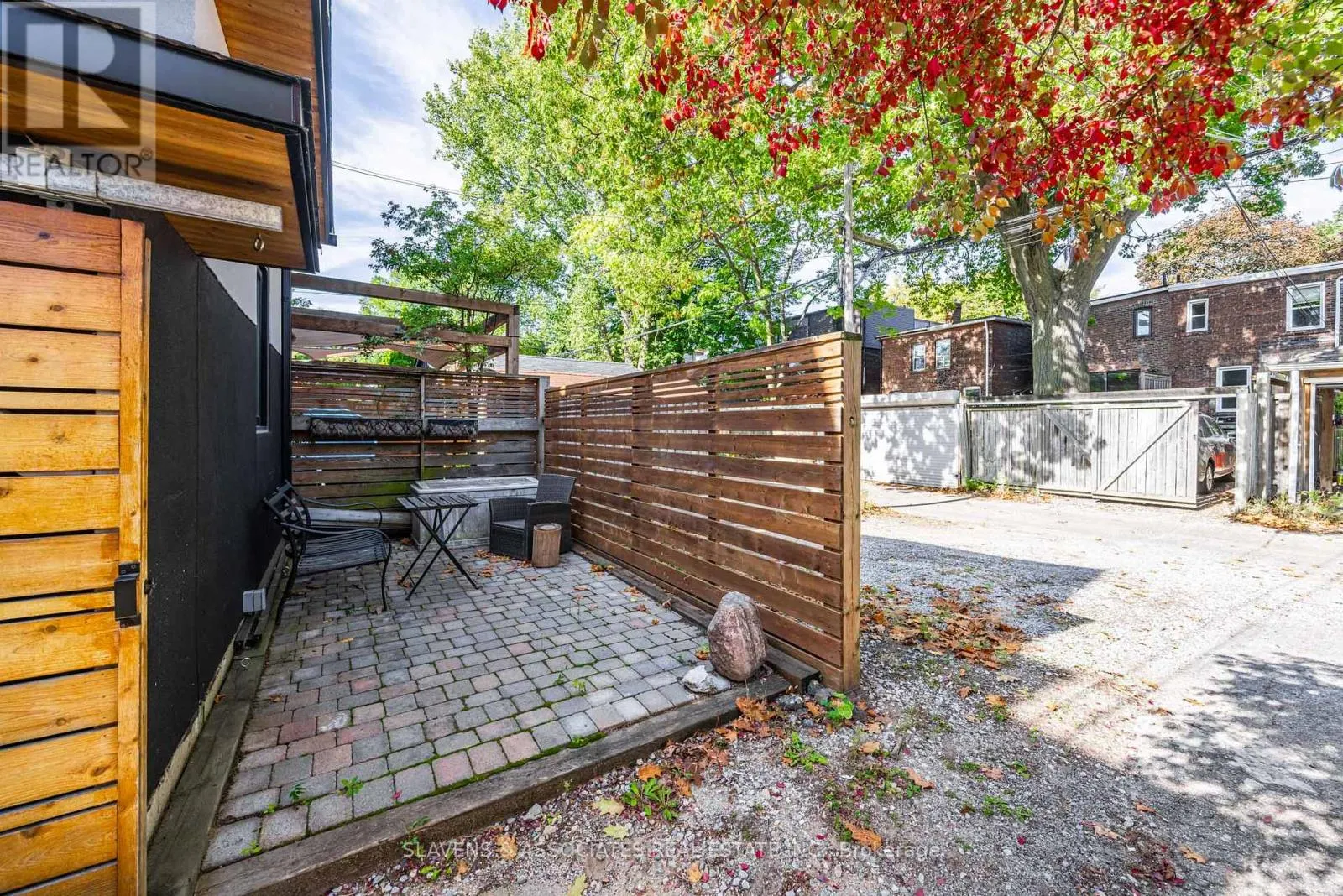 38 WROXETER AVENUE