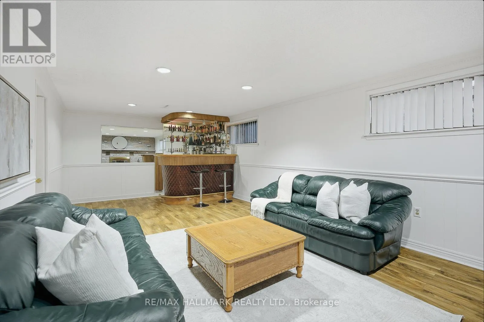257 CHINE DRIVE