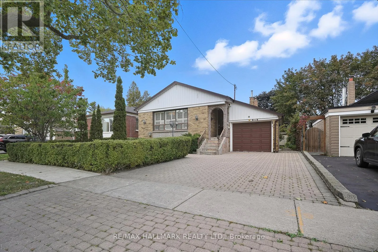 257 CHINE DRIVE
