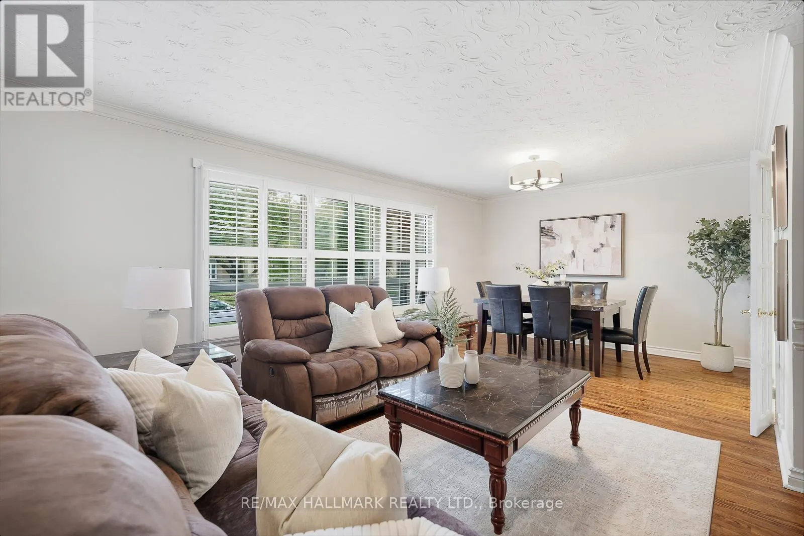 257 CHINE DRIVE