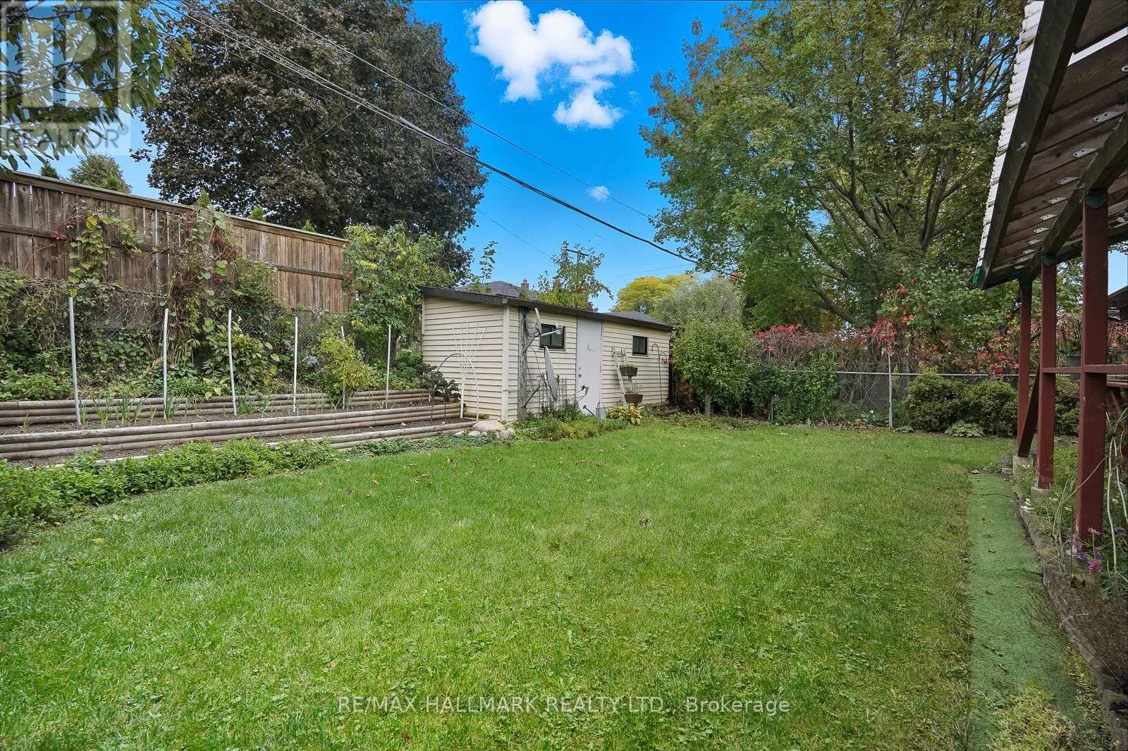 257 CHINE DRIVE