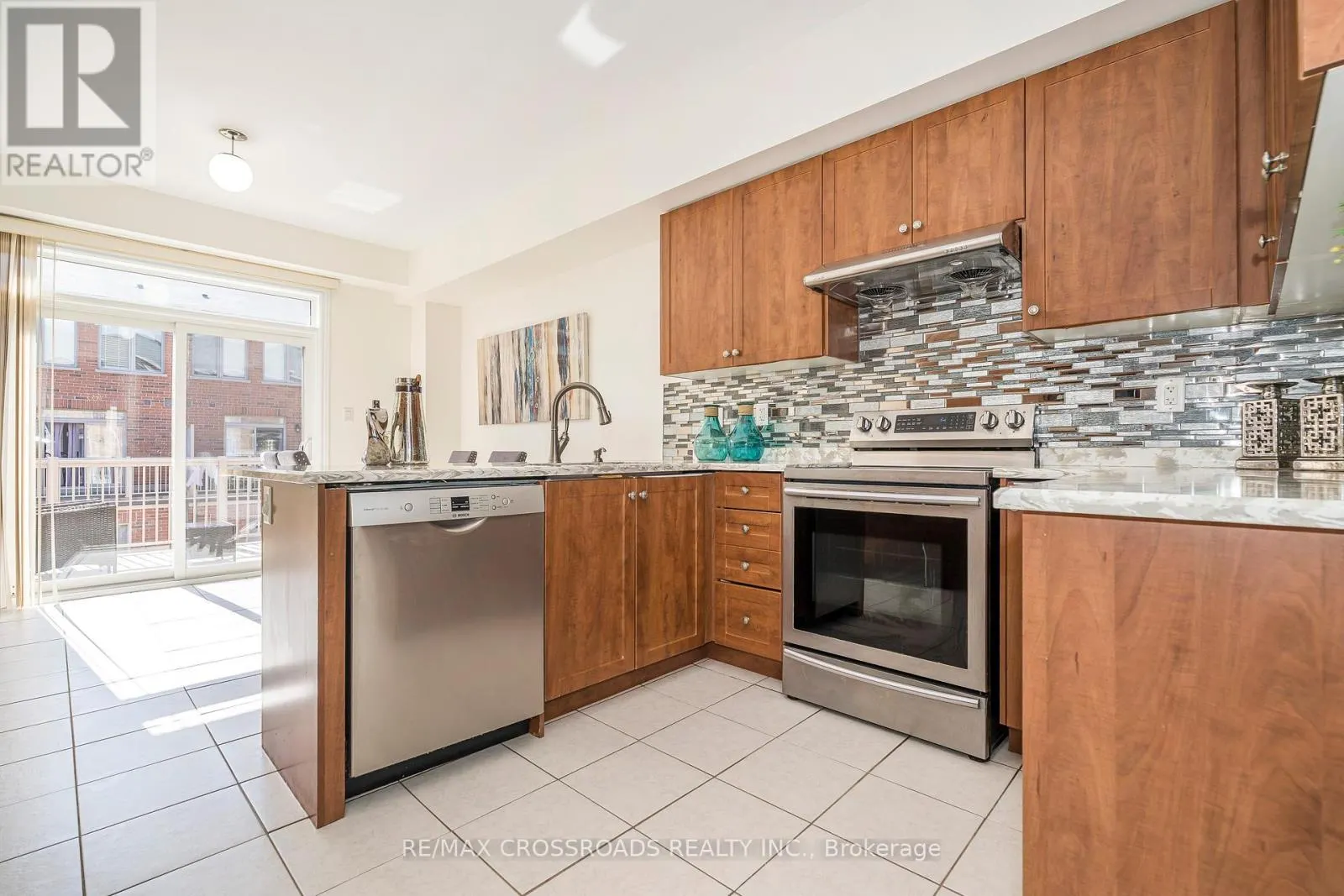 38 LILY CUP AVENUE