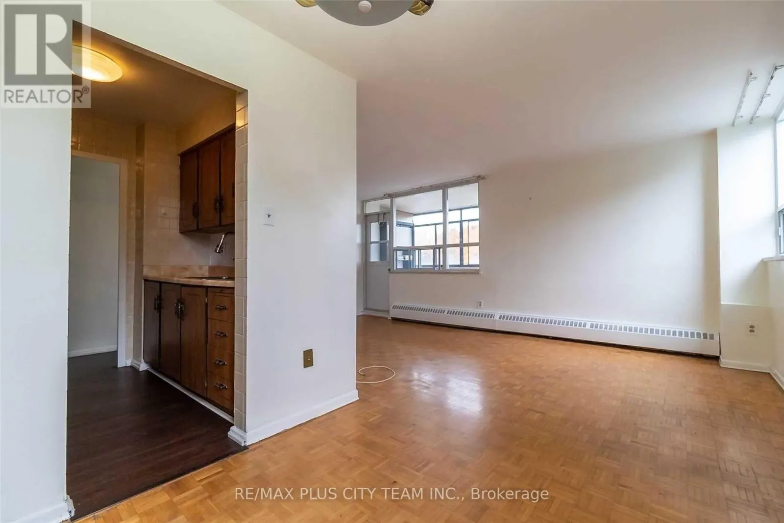 311 - 3311 KINGSTON ROAD