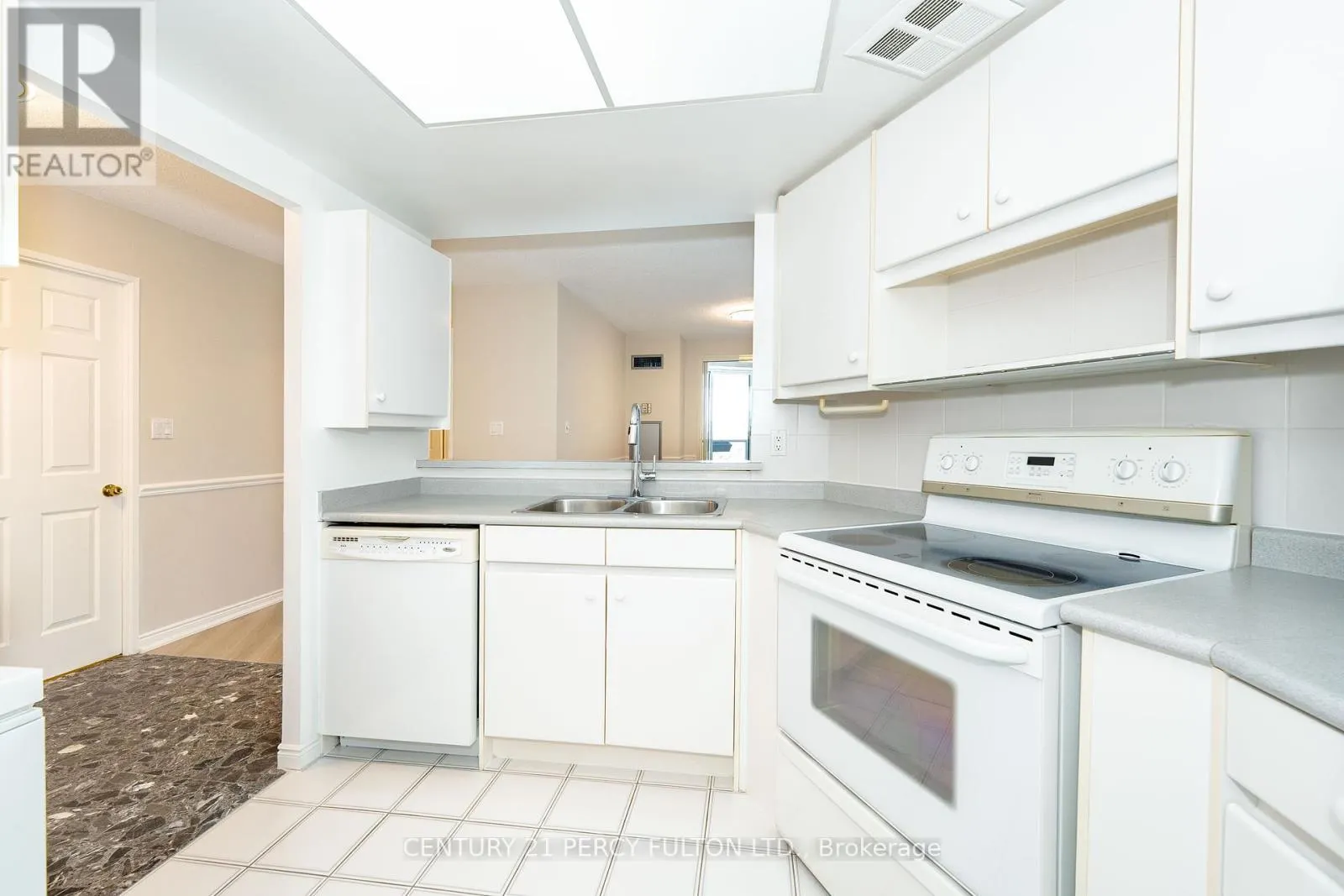1416 - 20 GUILDWOOD PARKWAY