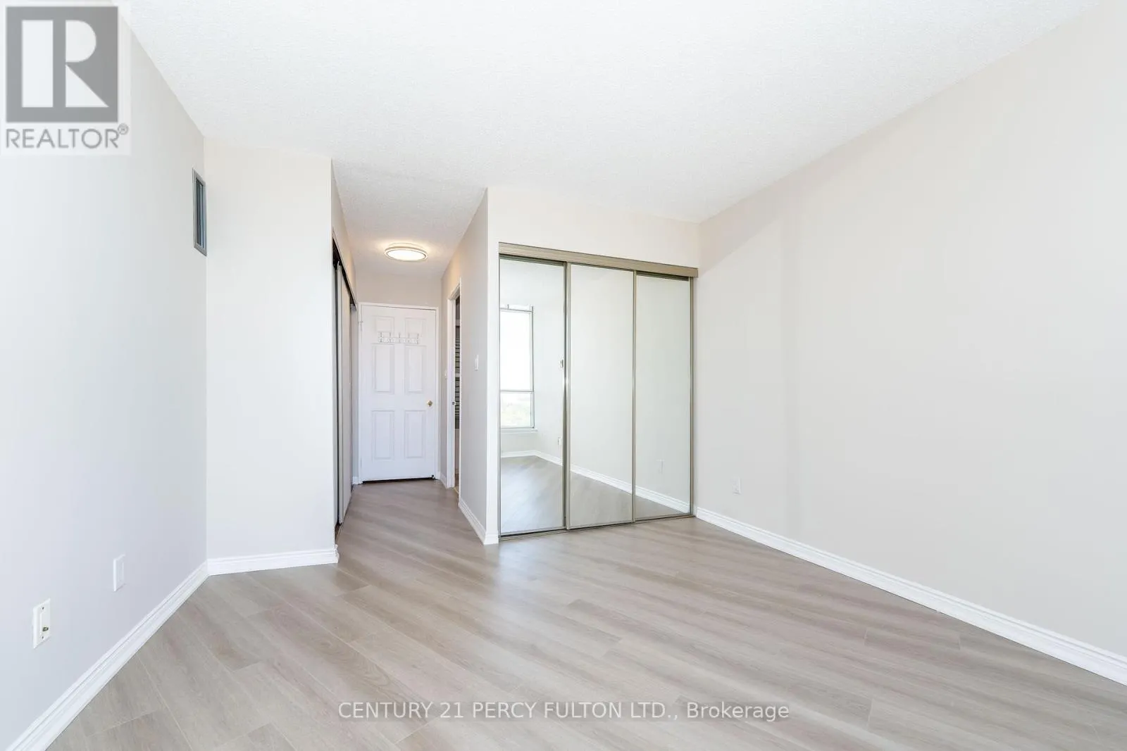 1416 - 20 GUILDWOOD PARKWAY