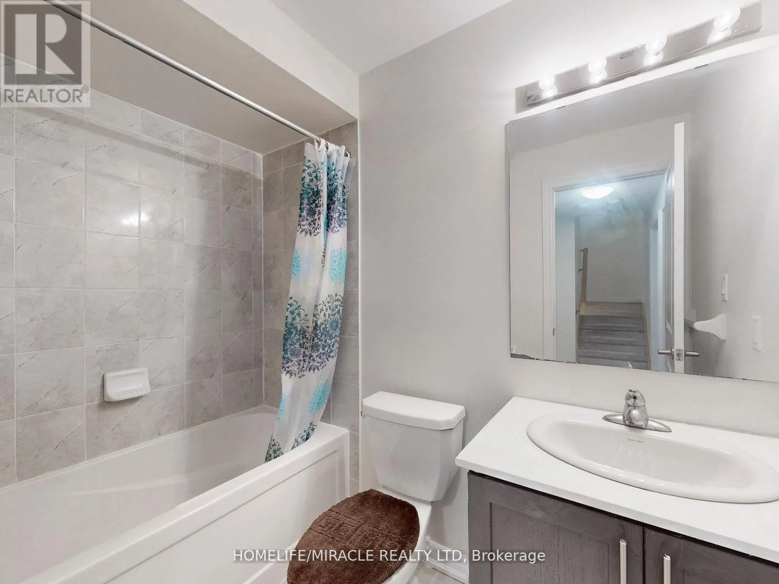 12 - 490 BERESFORD PATH