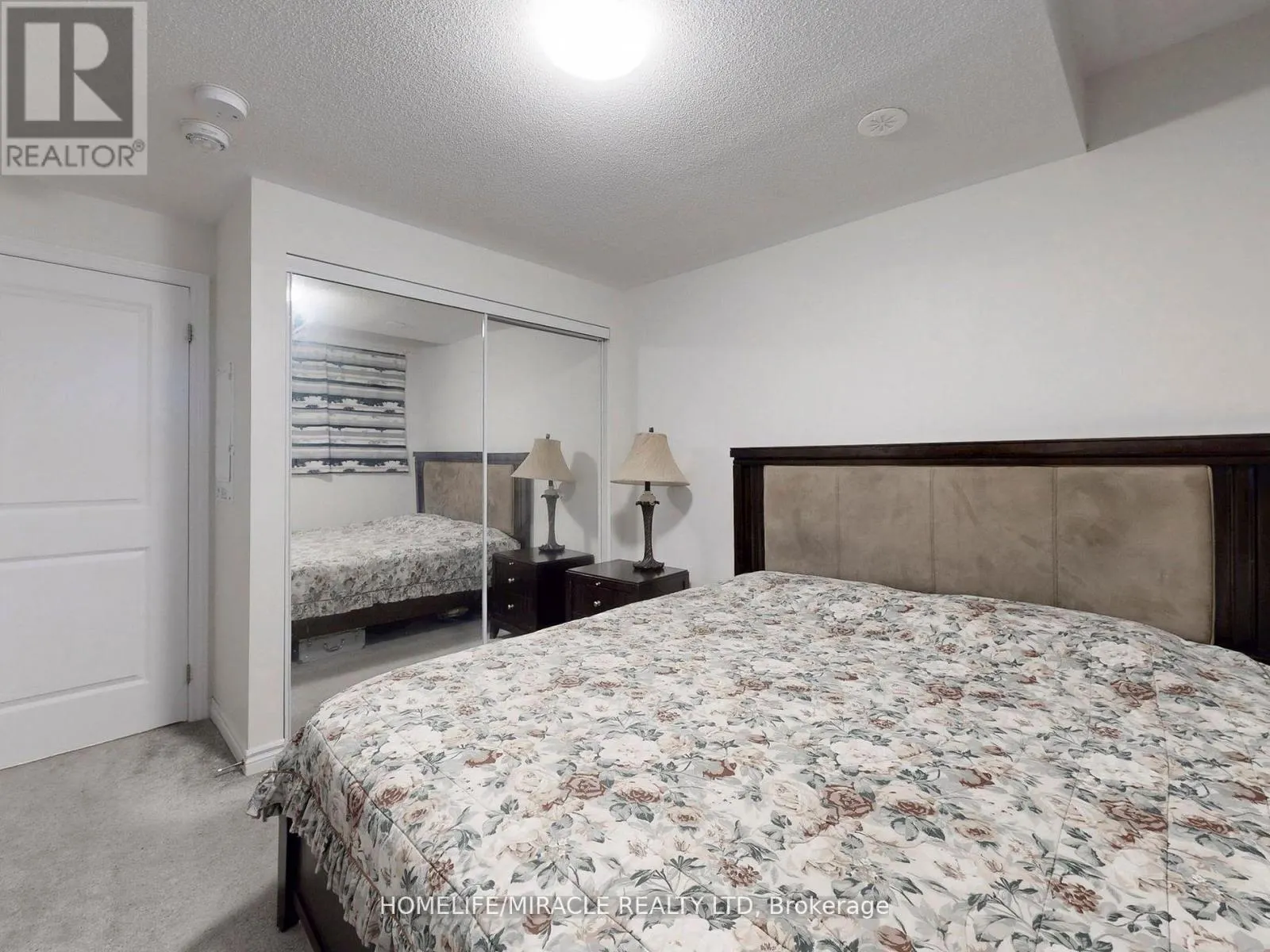 12 - 490 BERESFORD PATH