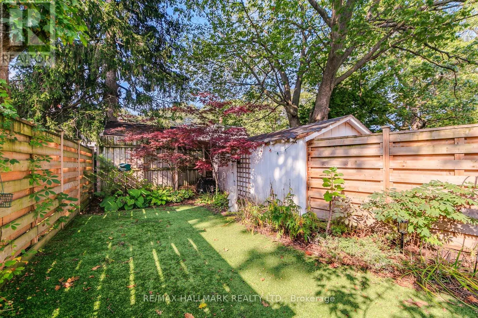 120 WARDEN AVENUE