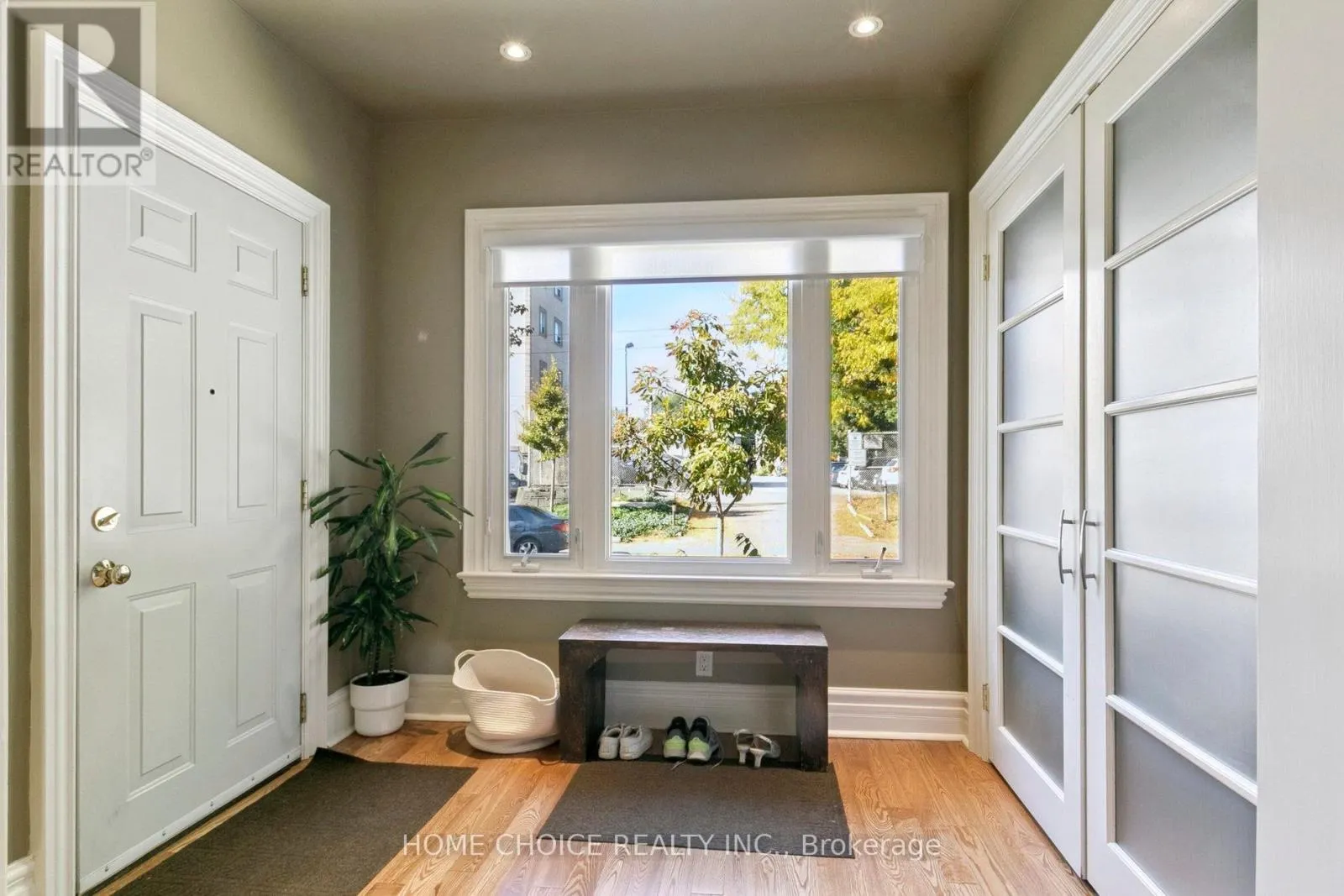283 ASHDALE AVENUE