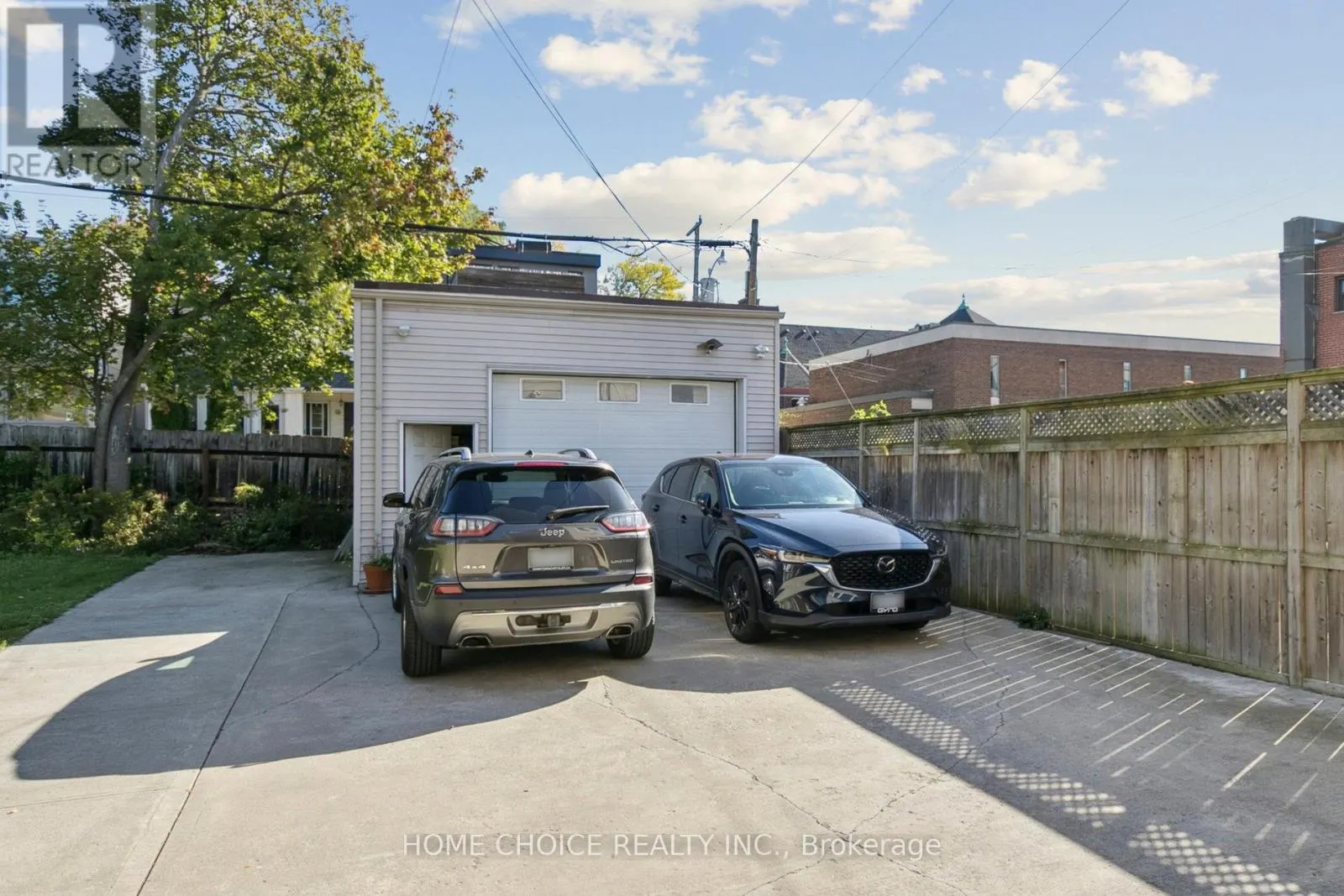 283 ASHDALE AVENUE