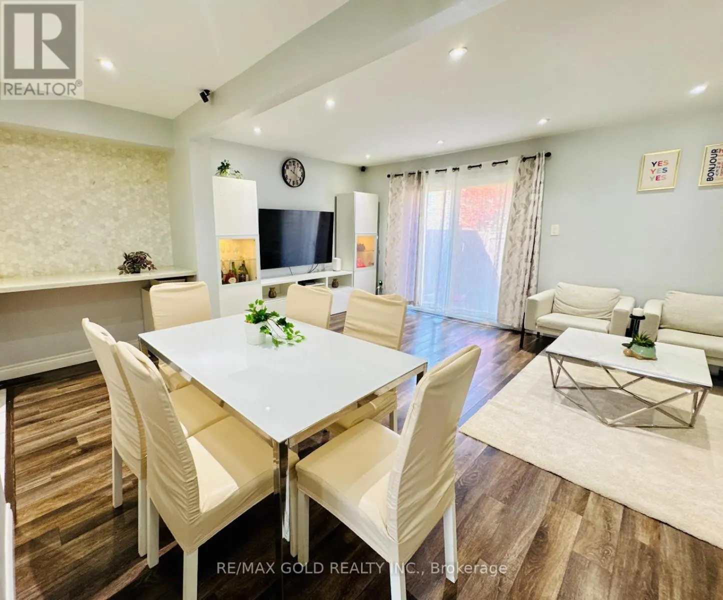 140 QUANTRELL TRAIL
