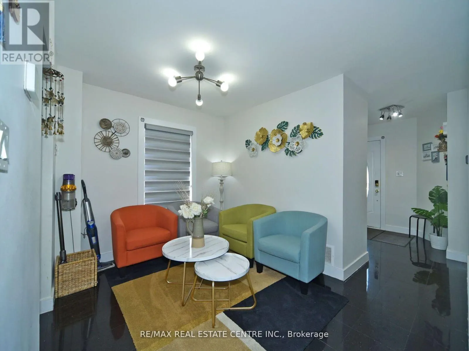 41 FIELDVIEW CRESCENT