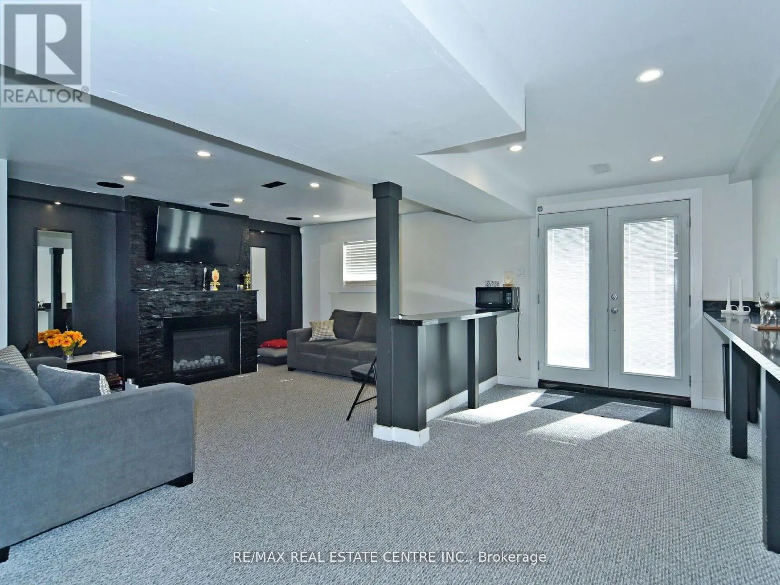 41 FIELDVIEW CRESCENT