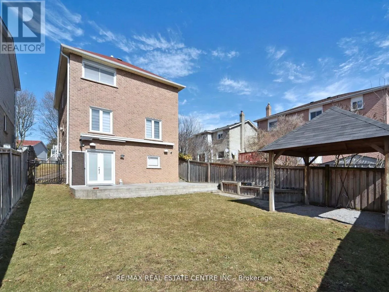 41 FIELDVIEW CRESCENT