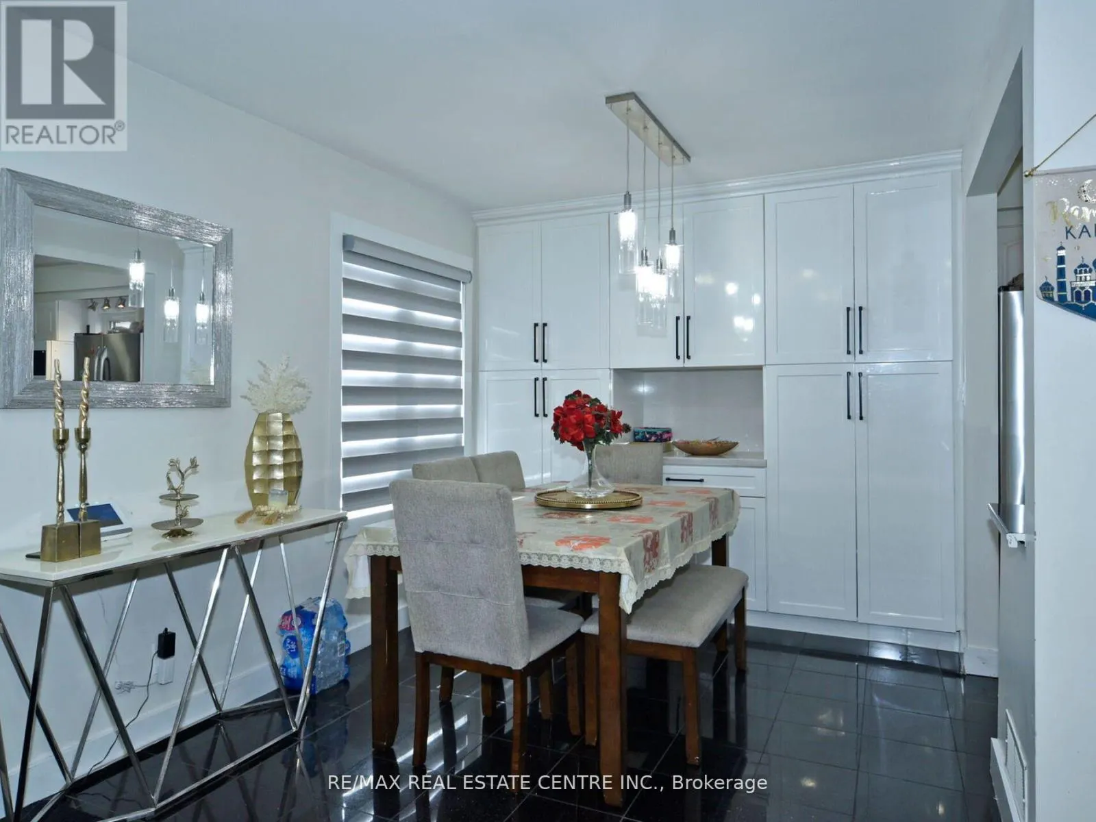 41 FIELDVIEW CRESCENT