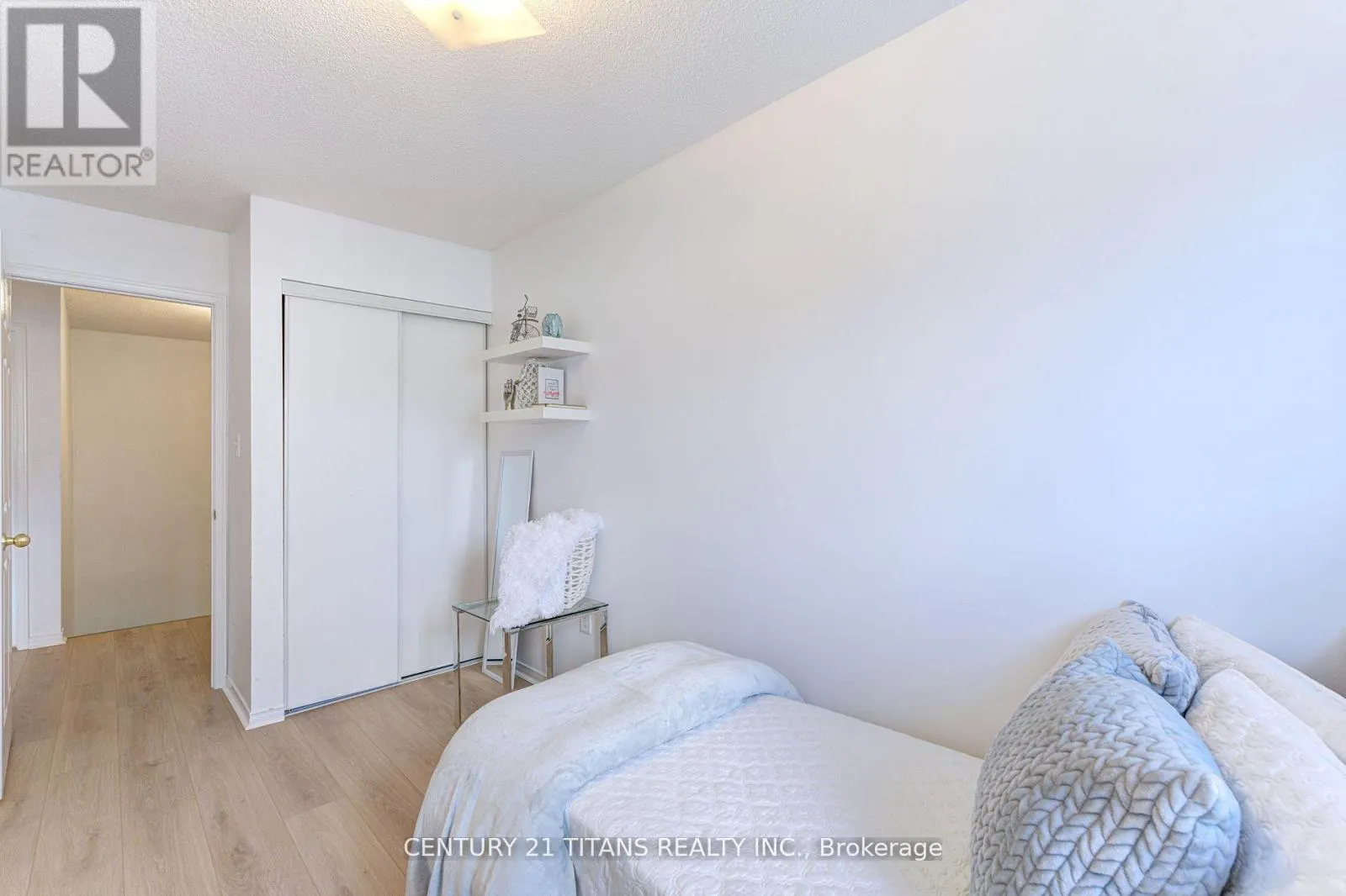 26 PENDRILL WAY