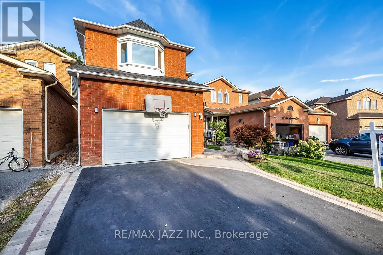53 VAIL MEADOWS CRESCENT