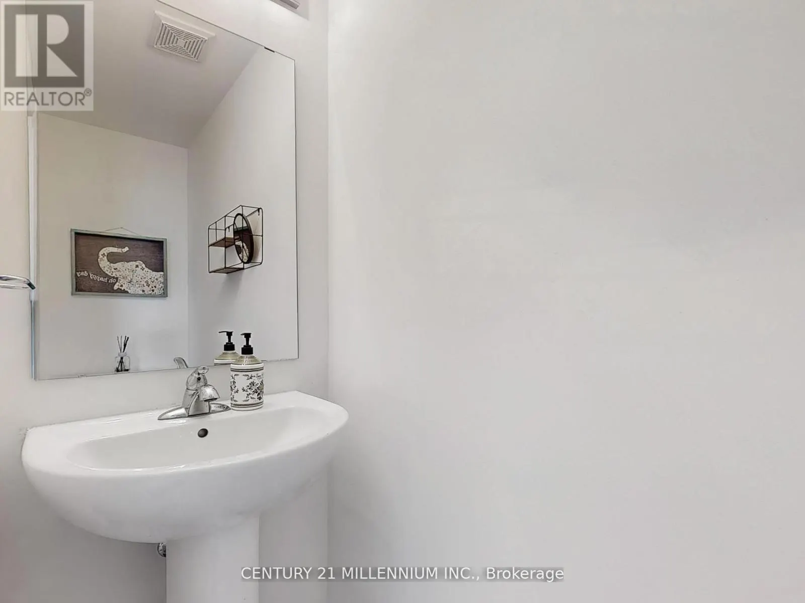 2578 WILLIAM JACKSON DRIVE