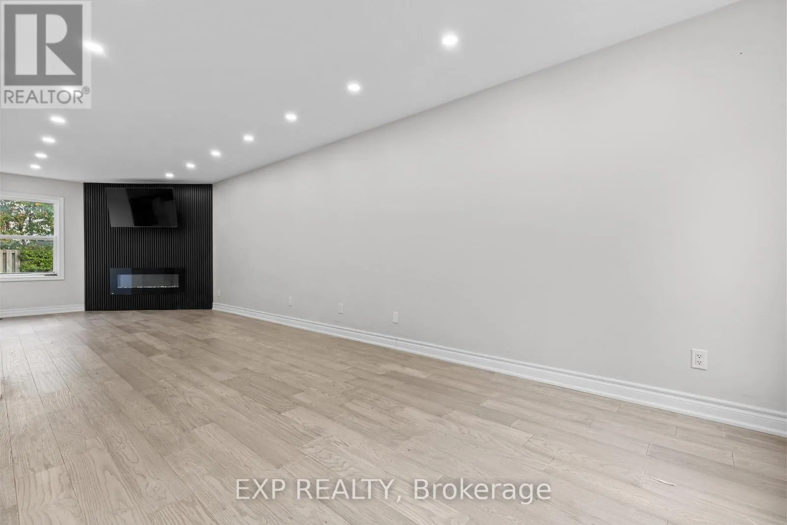 7 MACDERMOTT DRIVE