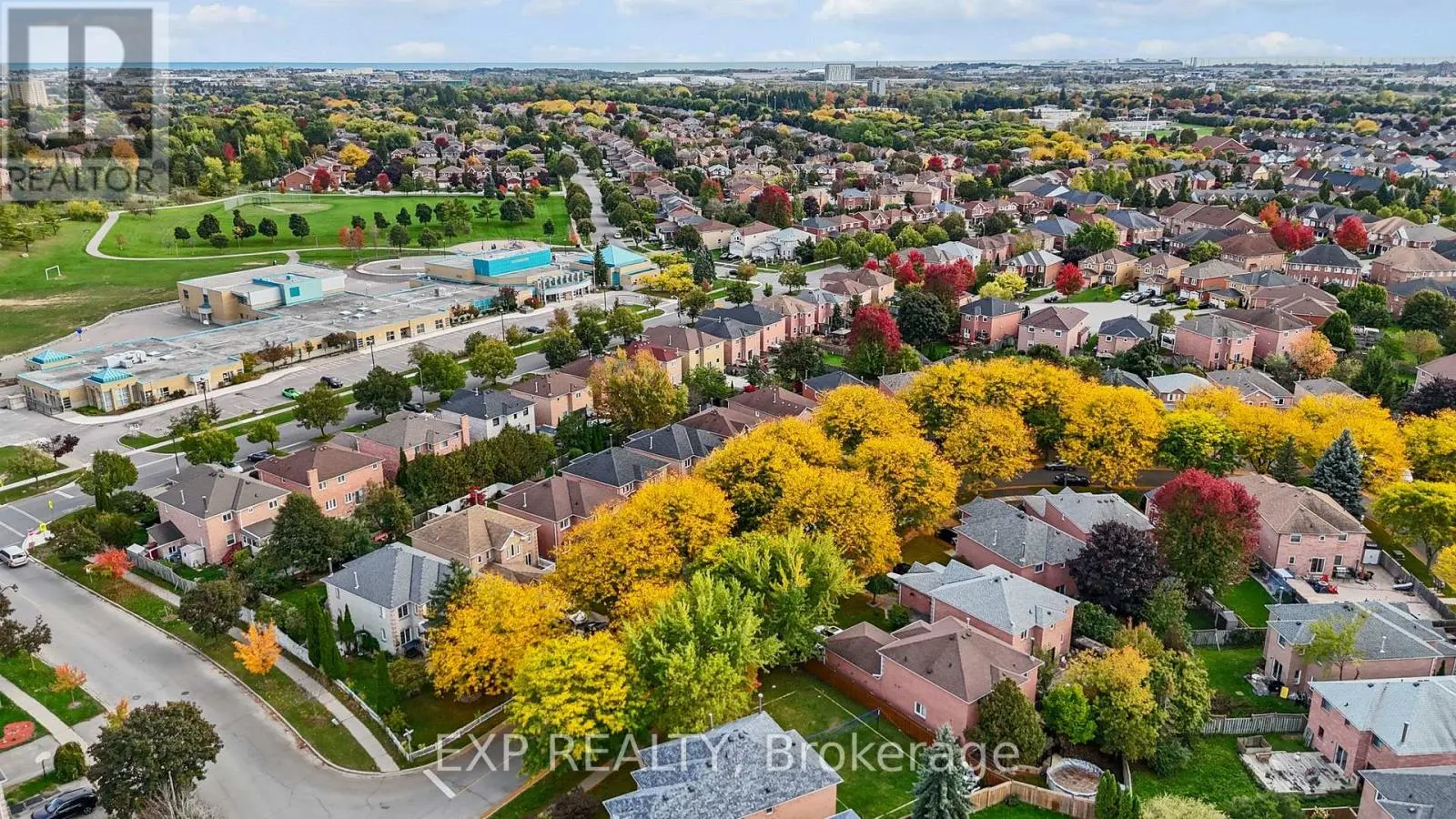 7 MACDERMOTT DRIVE
