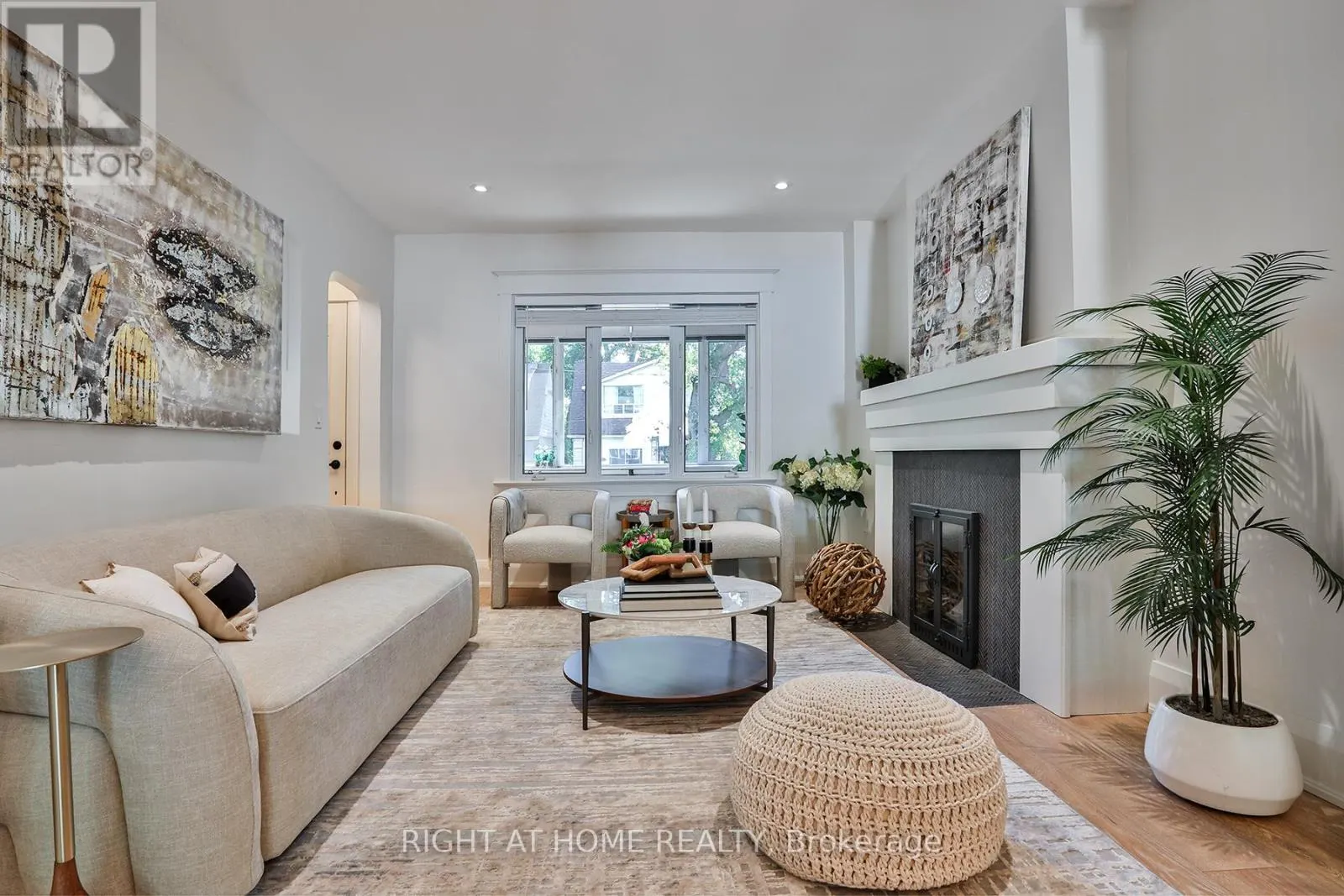 230 MILVERTON BOULEVARD