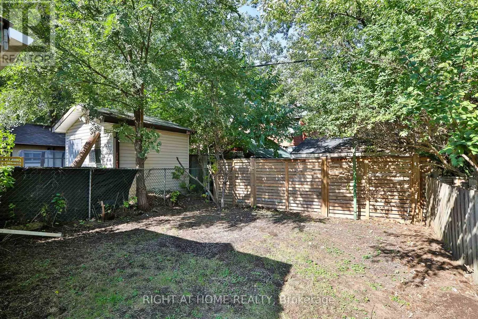 230 MILVERTON BOULEVARD