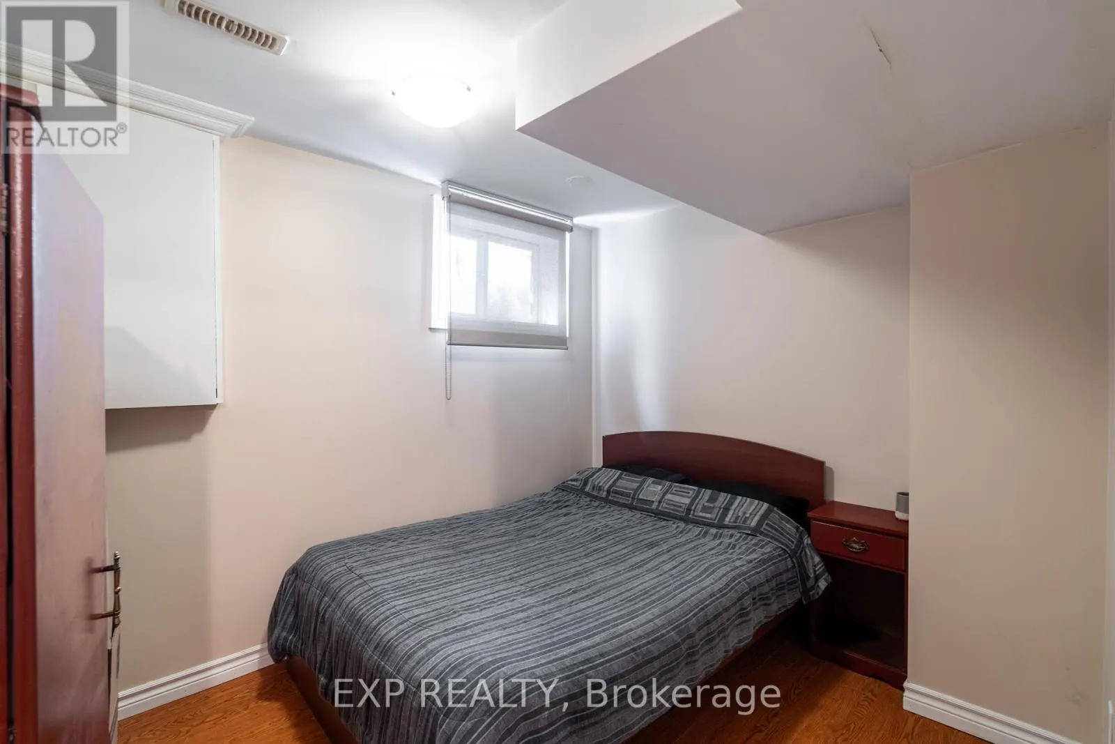 12 EMPSON COURT