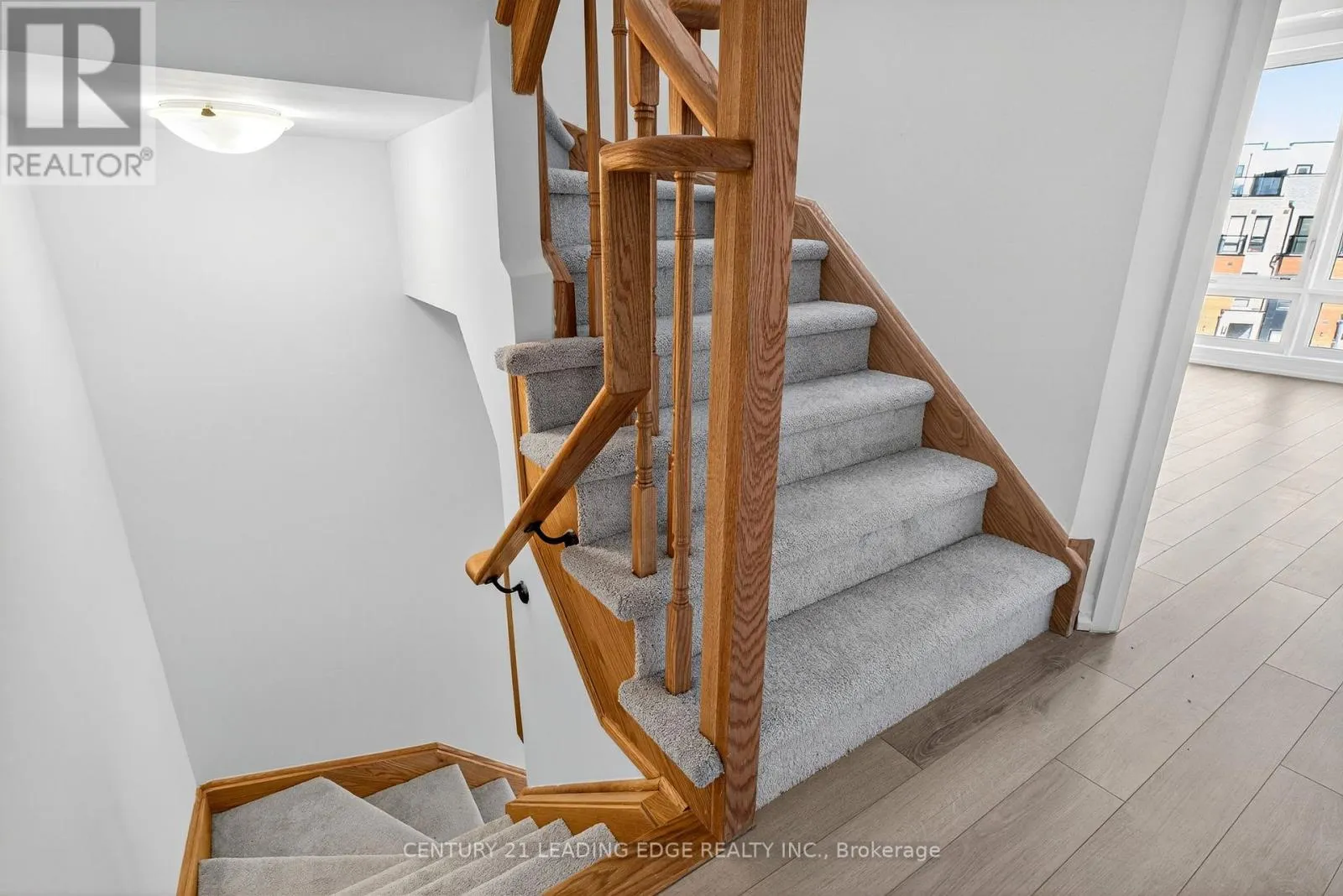 32 - 145 TAPSCOTT ROAD