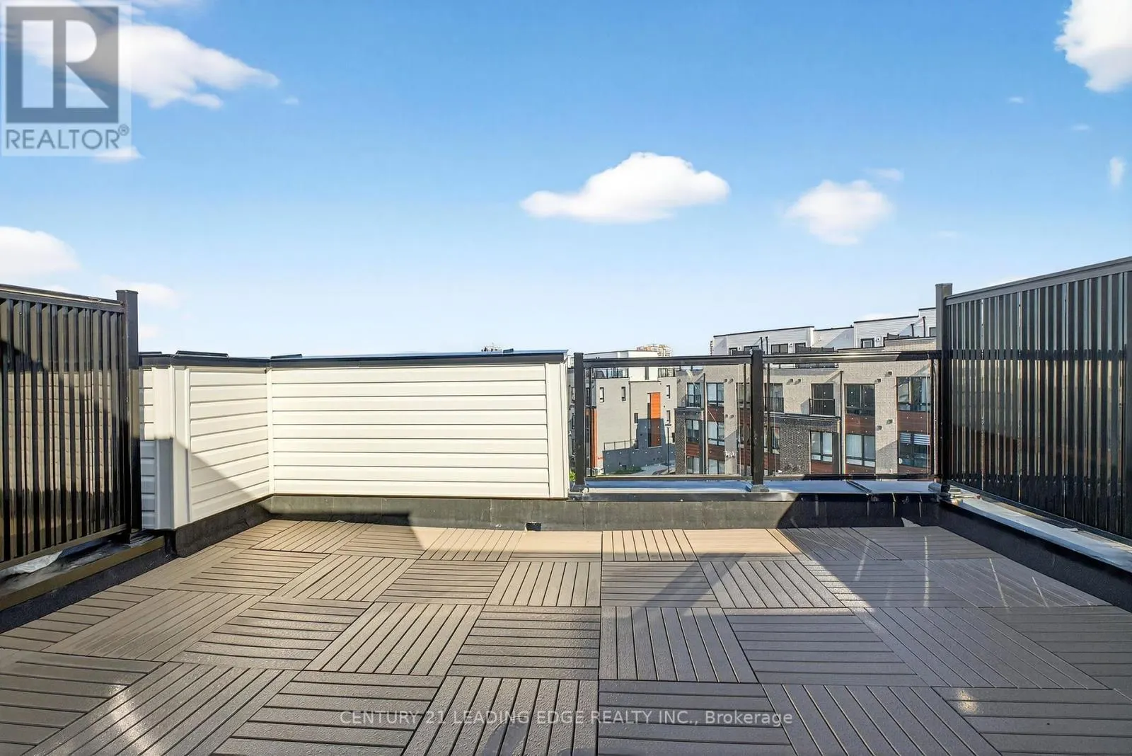 32 - 145 TAPSCOTT ROAD