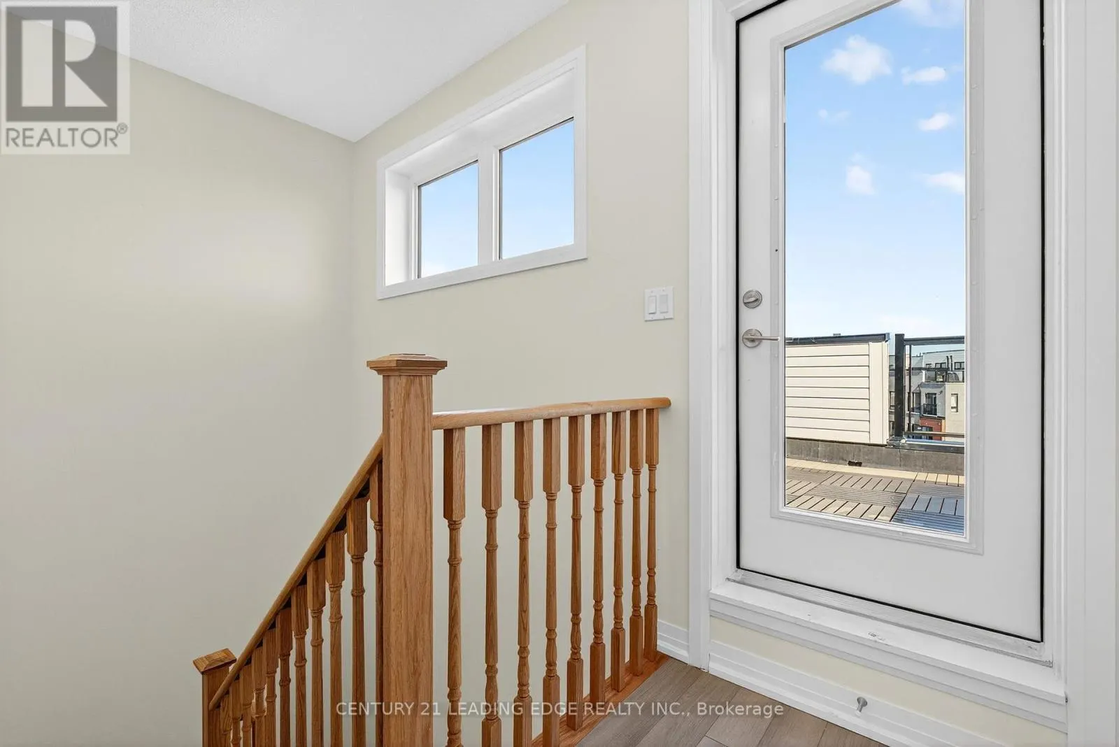 32 - 145 TAPSCOTT ROAD